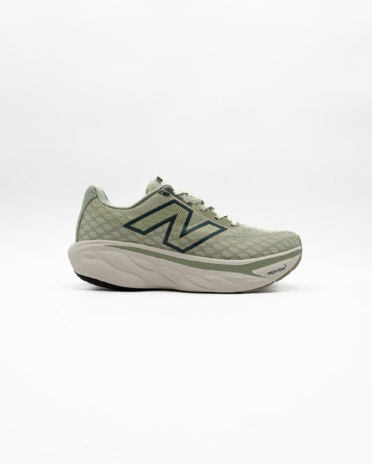 New Balance-Inspired Sneakers – Sporty Comfort, Everyday Style