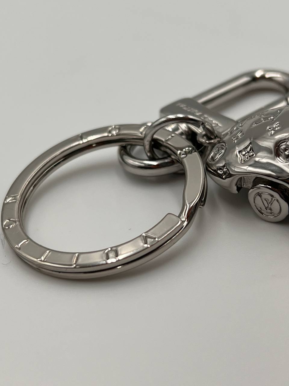 Key chain ( car key )