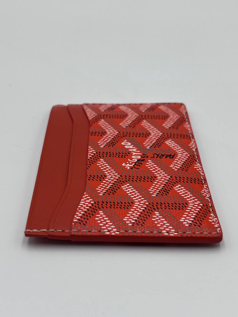 حامل بطاقة جويارد سوبر