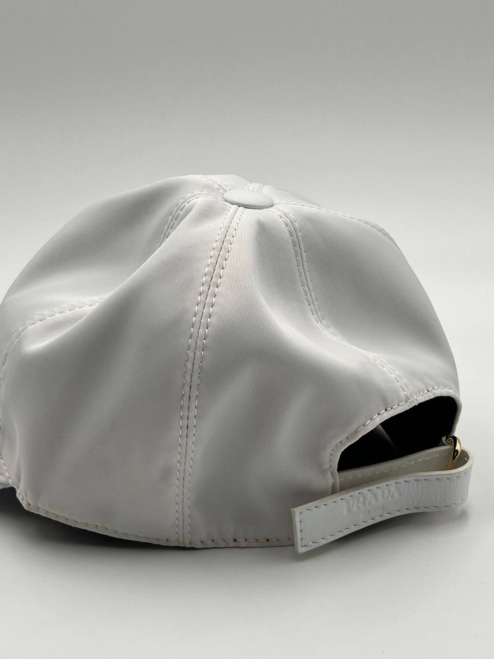 Luxury white cap