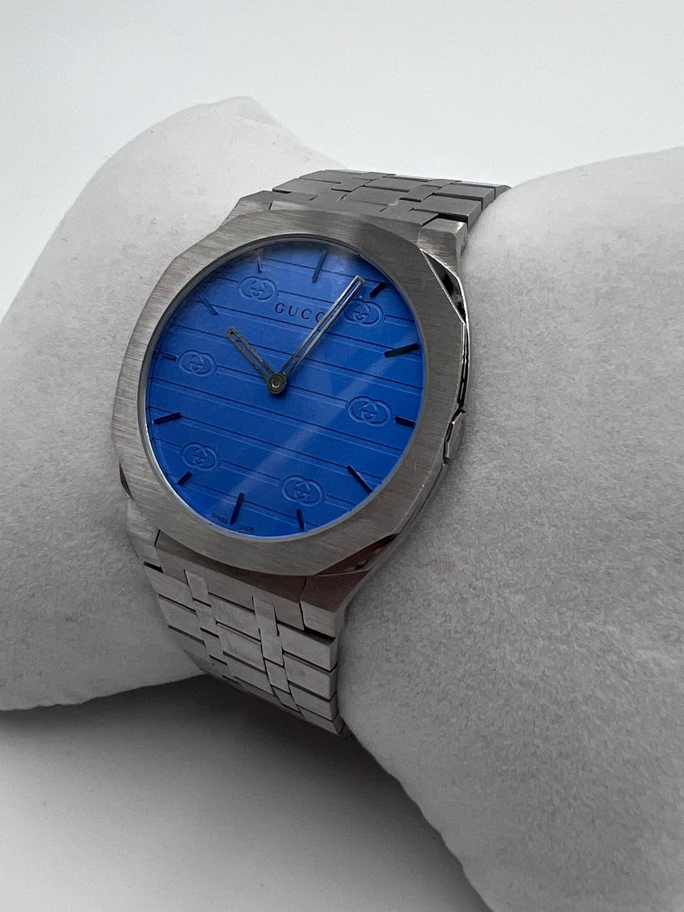 Blue Gucci 25H Quartz Watch