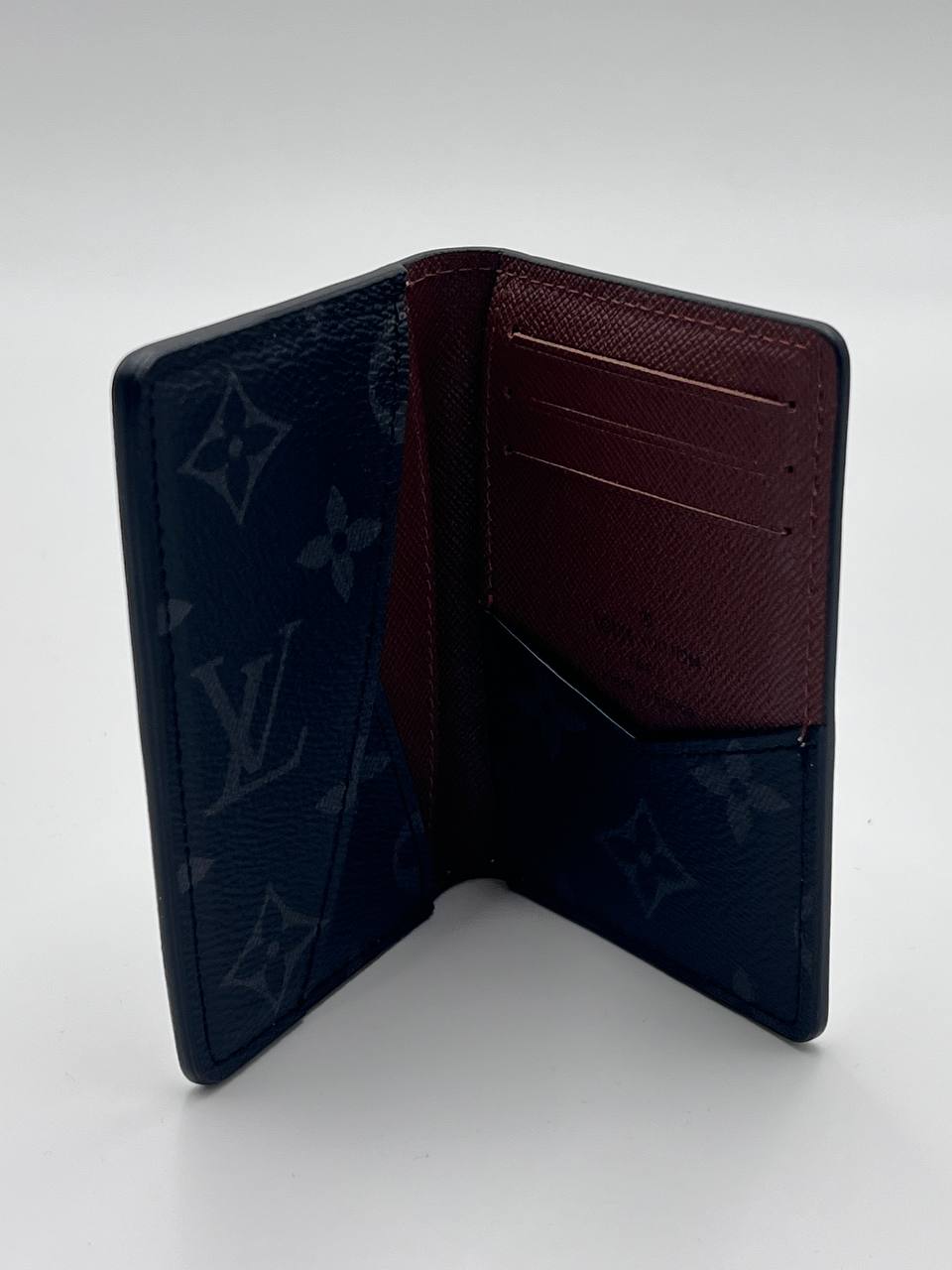 محفظة LV متوسطة الحجم