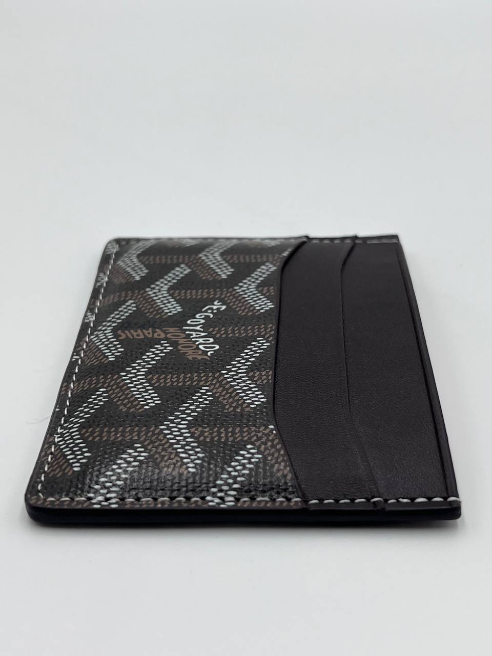 نسخة حامل بطاقة جويارد