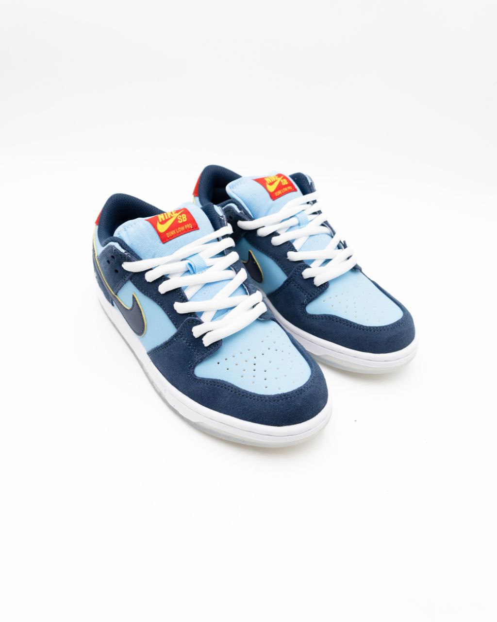 Nike Style Shoes – Lightweight, Sporty, Comfortable