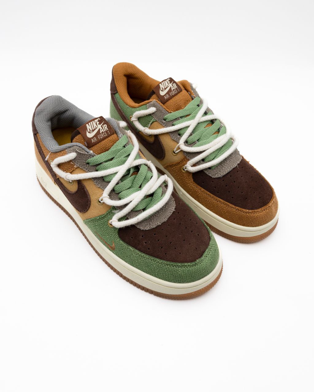 Nike Style Shoes – Lightweight, Sporty, Comfortable