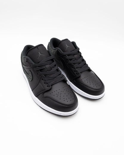 Nike Style Shoes – Lightweight, Sporty, Comfortable