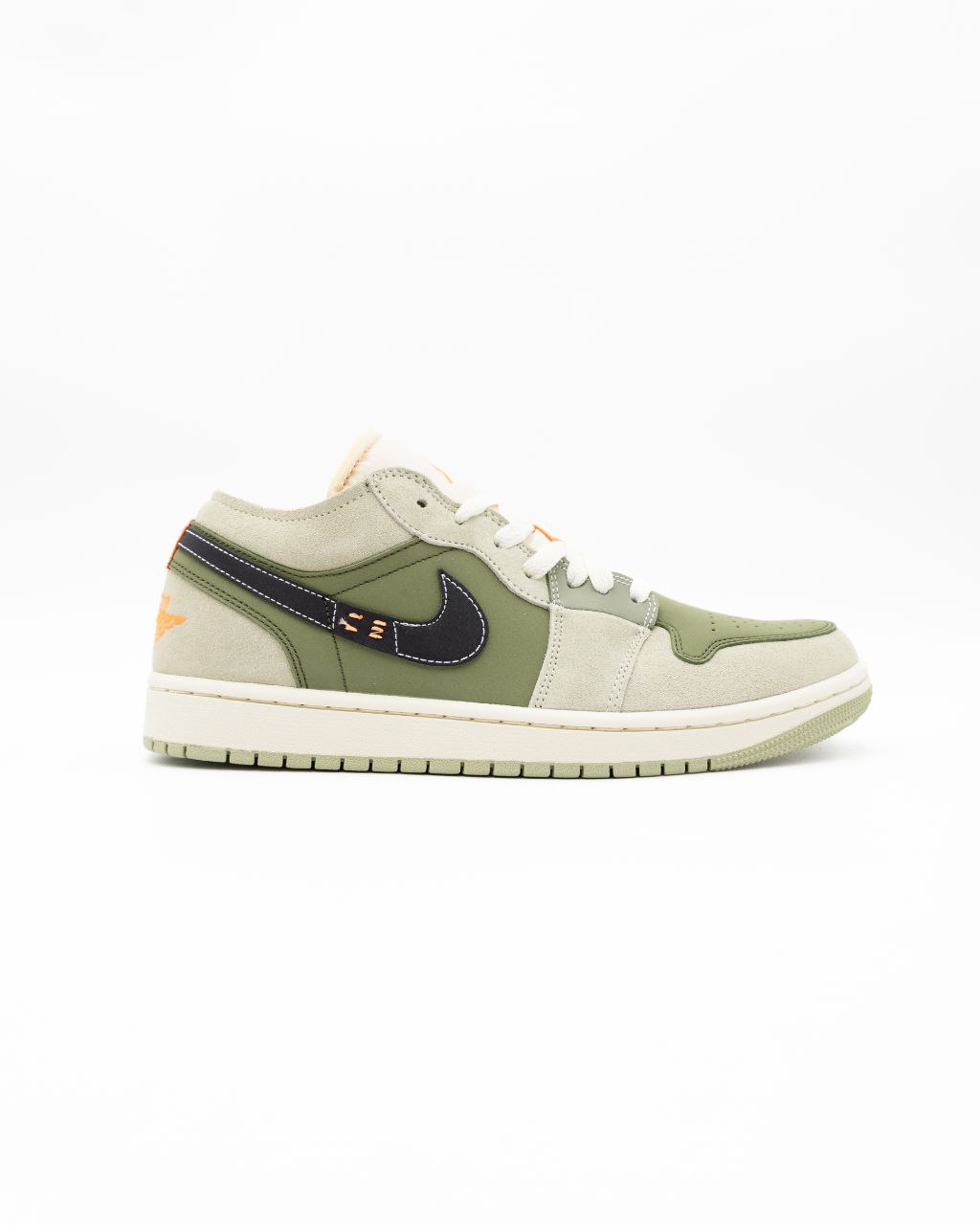 Nike Style Shoes – Lightweight, Sporty, Comfortable