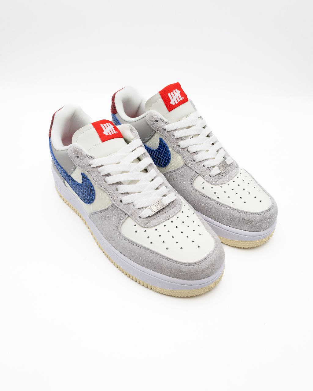 Nike Style Shoes – Lightweight, Sporty, Comfortable