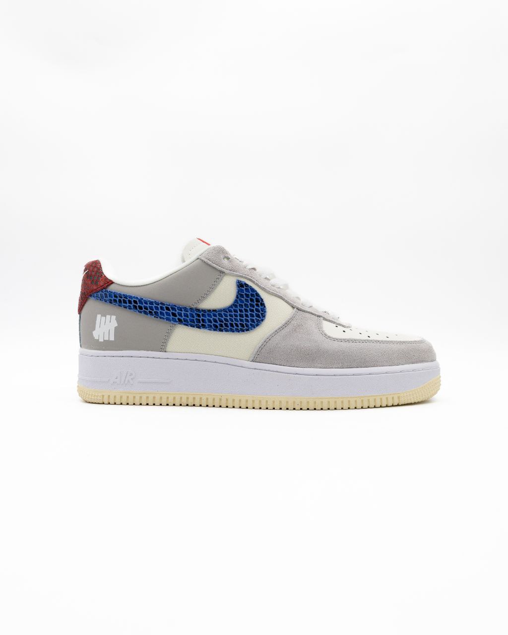 Nike Style Shoes – Lightweight, Sporty, Comfortable
