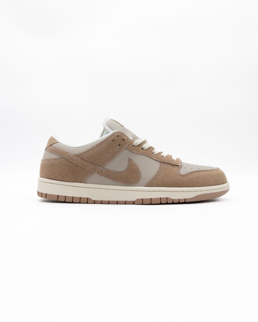 Nike Style Shoes – Lightweight, Sporty, Comfortable