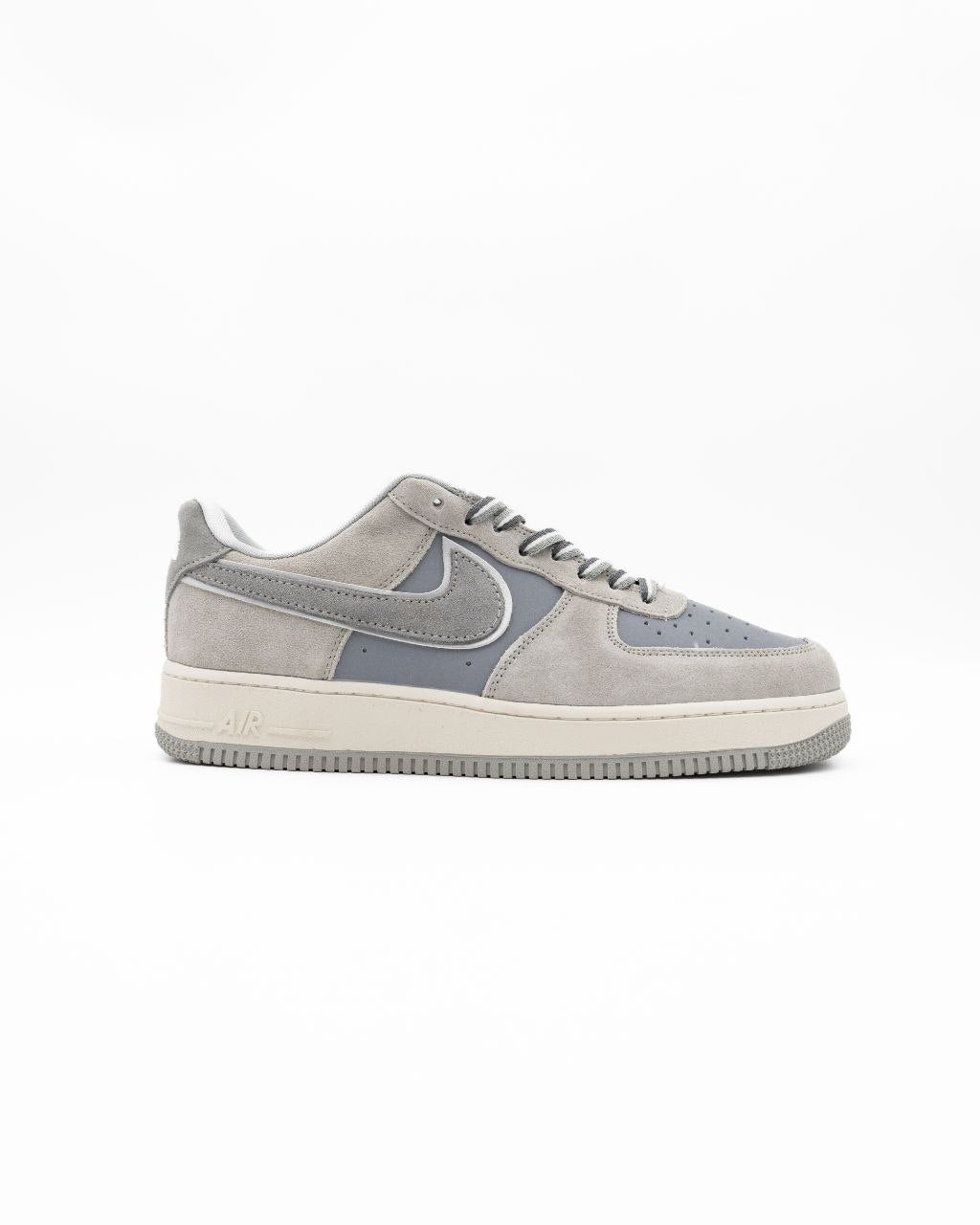 Nike Style Shoes – Lightweight, Sporty, Comfortable