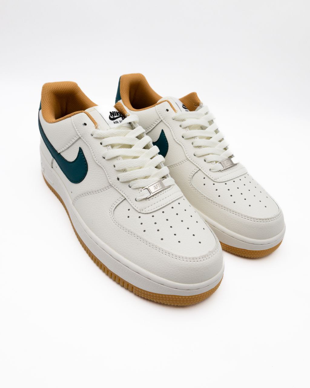 Nike Style Shoes – Lightweight, Sporty, Comfortable