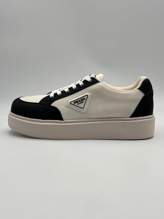 حذاء رياضي برادا الفاخر المصنوع من الجلد