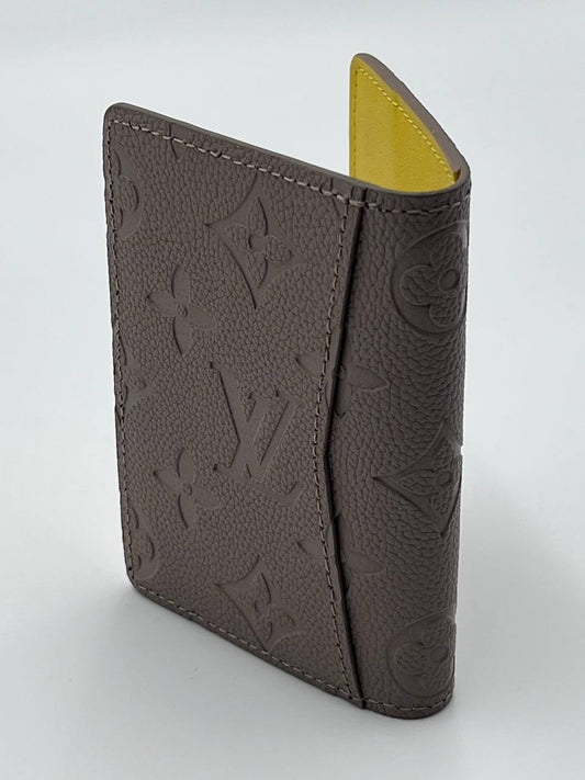 محفظة LV متوسطة الحجم