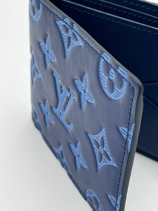 محفظة LV كبيرة جدًا