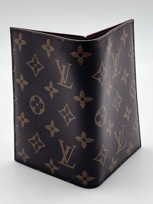 محفظة LV متوسطة الحجم