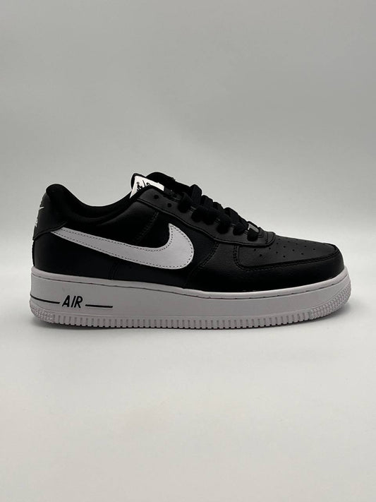 Nike Performance Sneakers