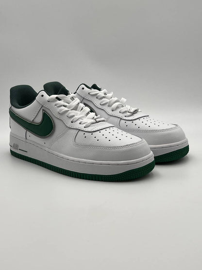 Nike Performance Sneakers