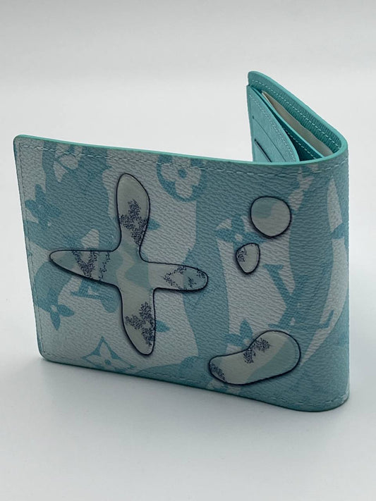 محفظة LV كبيرة جدًا