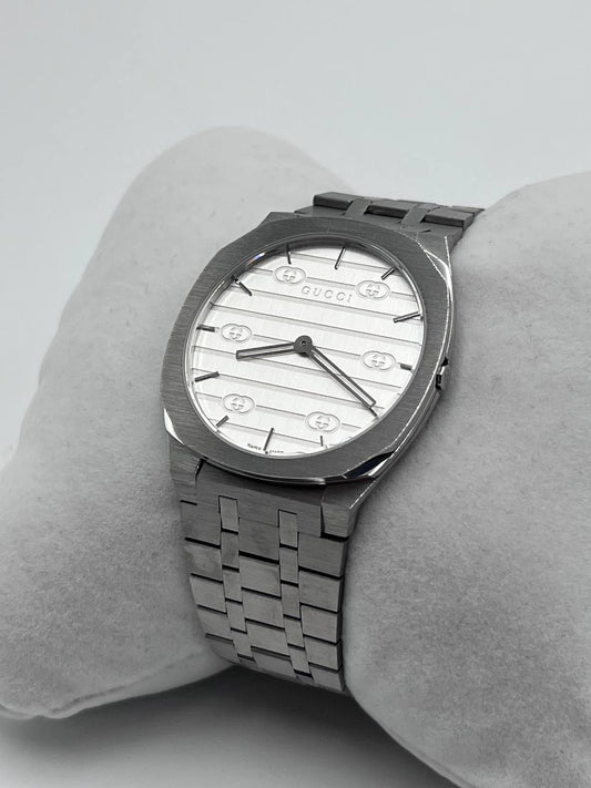 White Gucci 25H Quartz Watch