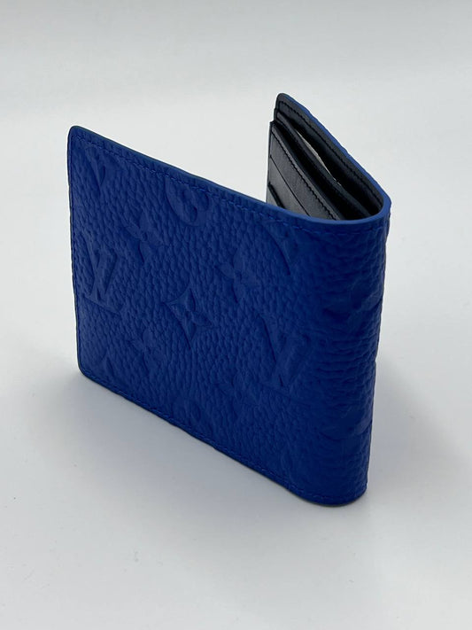 محفظة LV كبيرة جدًا