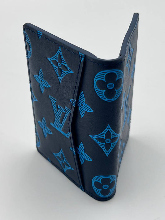 محفظة LV متوسطة الحجم