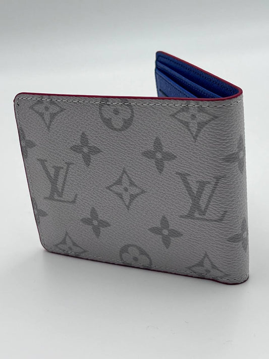 محفظة LV كبيرة جدًا