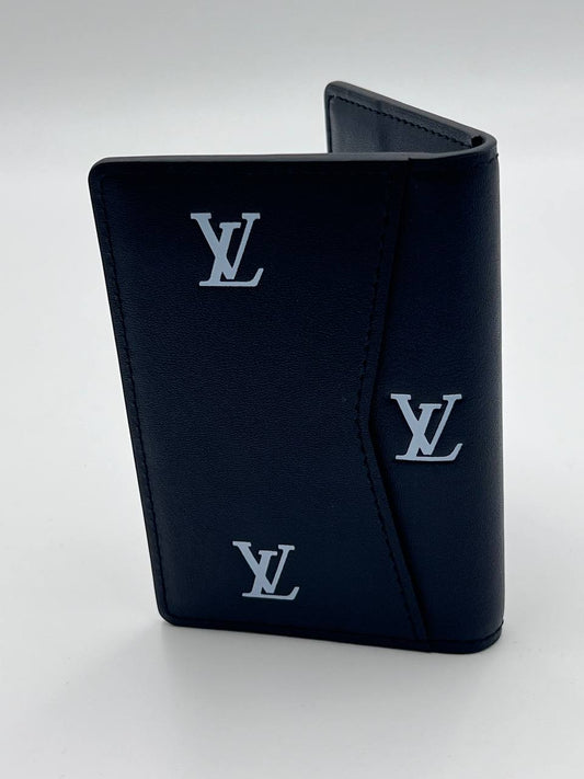 محفظة LV متوسطة الحجم