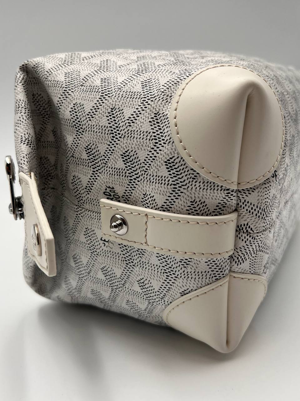 Goyard Bowling 25 Toiletry Bag Natural – euro style
