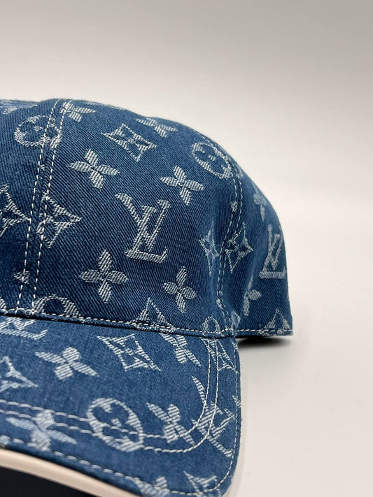 قبعة البحرية Lv