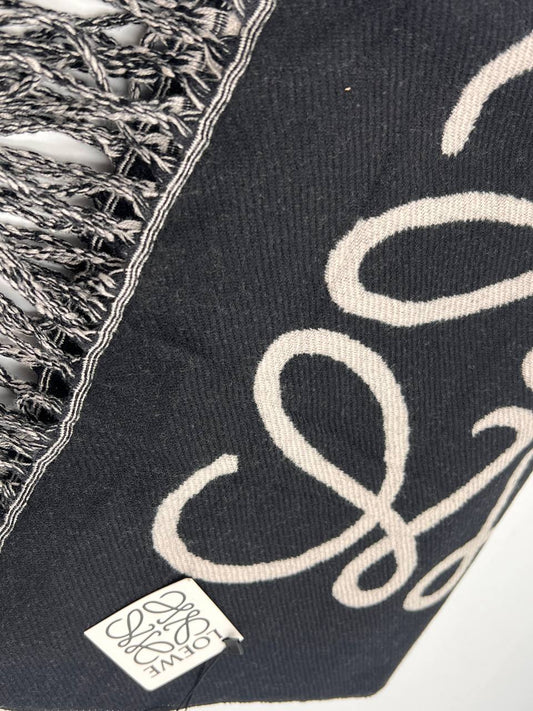 Loewe Shawl super